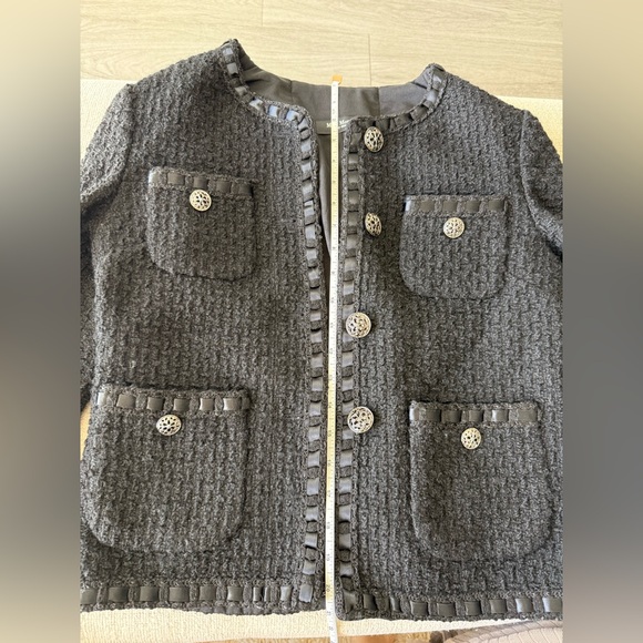 Elegant Black Tweed Jacket classic sophistication modern elegance size medium - Picture 16 of 16